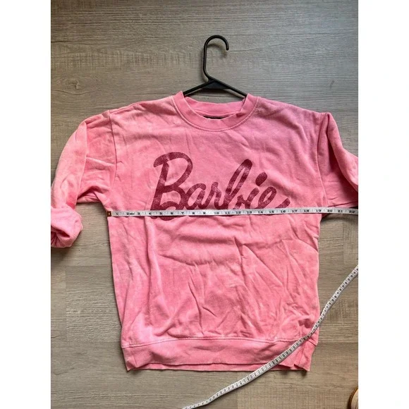 Women's small‎ cozy pink Barbie sweater crewneck pullover - Picture 8 of 9